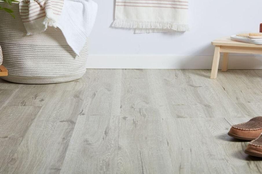 Consider Vinyl Flooring the Ideal Choice for Durable and Stylish Interiors